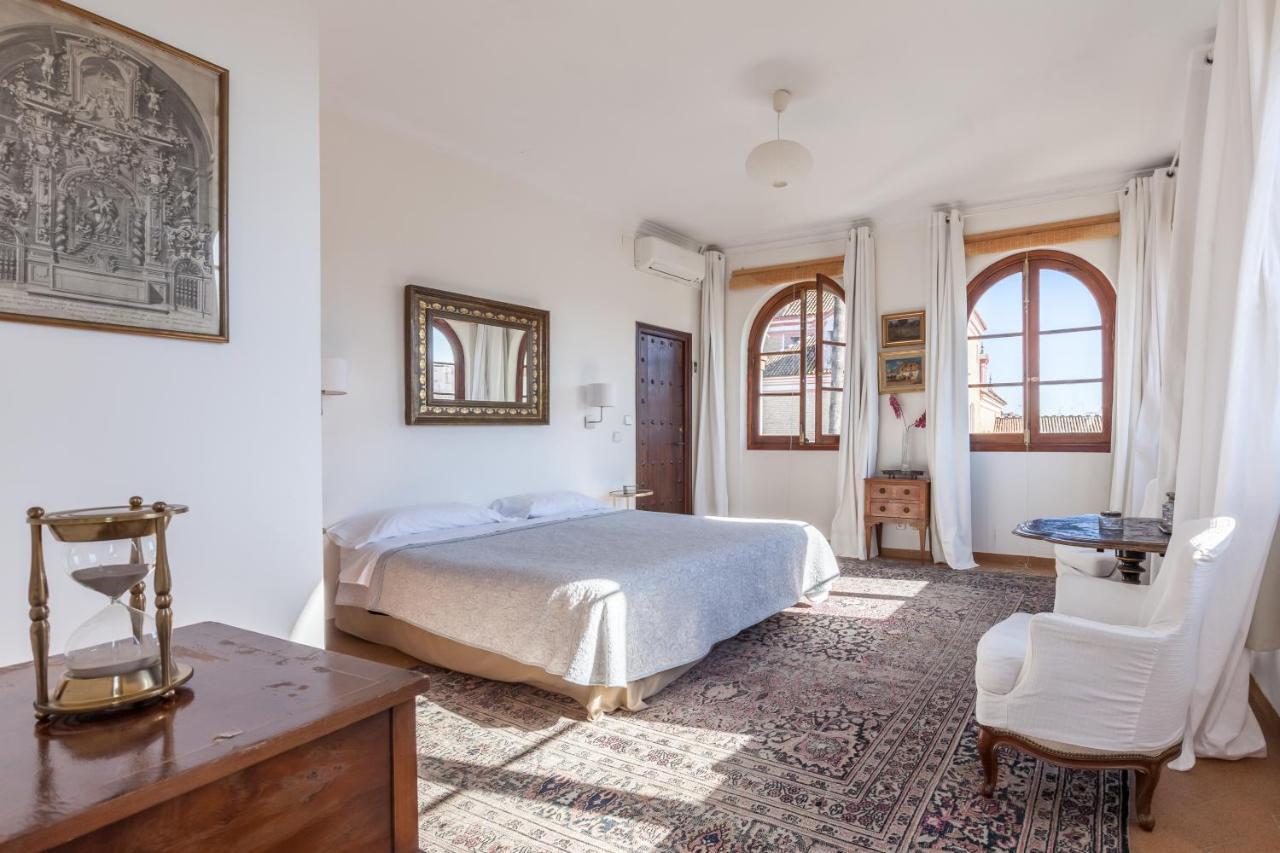Villa Elvira, Exclusive Pool And Gardens In The Heart Of Sevilla Exterior foto